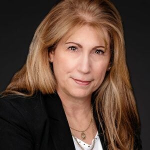 Professional Headshots by Eric Cathell Photography_be